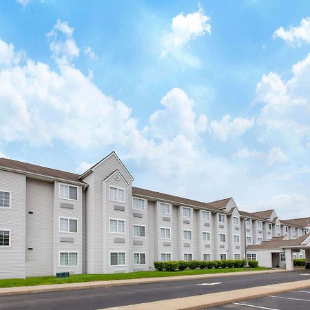 Microtel Inn & Suites By Wyndham Pittsburgh Airport Robinson Township  Exterior photo